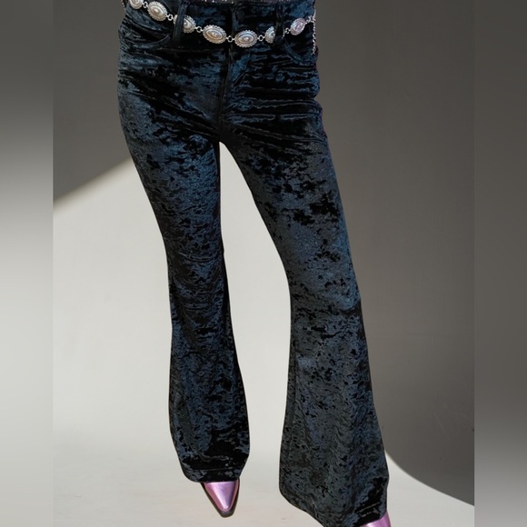 Wrangler Retro Black (Velvety) Flared Jeans | 30 x 32 | Stretchy - Picture 3 of 3